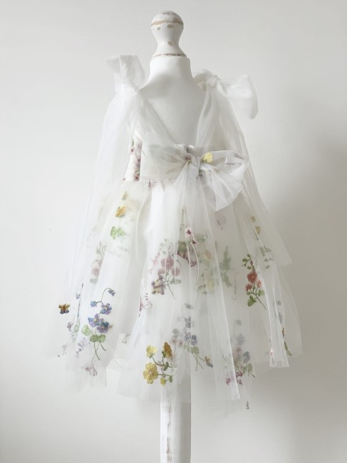 Przejdź do produktu Sukienka flora tiulowa dla dziewczynki biała