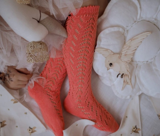 Przejdź do produktu Podkolanówki dziecięce ażurowe Coralline Condor *530