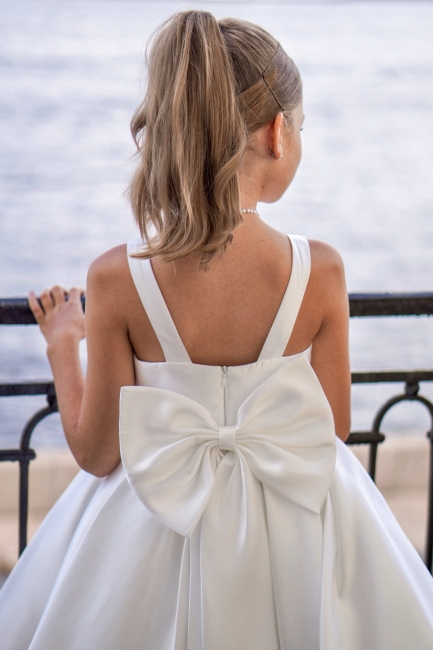 Przejdź do produktu Sukienka dla dziewczynki elegancka satynowa maxi kokarda ślub, komunia krótka (na zamówienie)