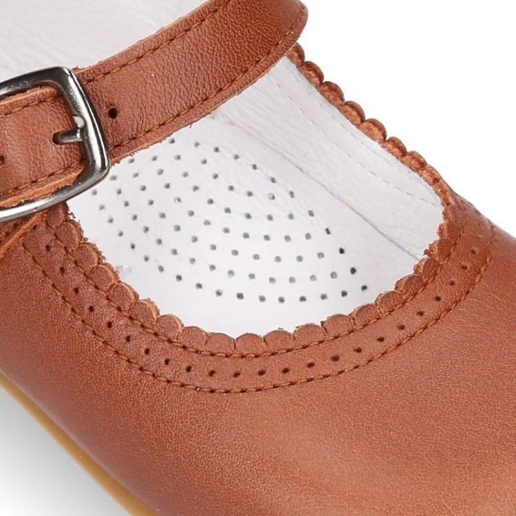 BUTY BASIC BRĄZOWE OKAASPAIN