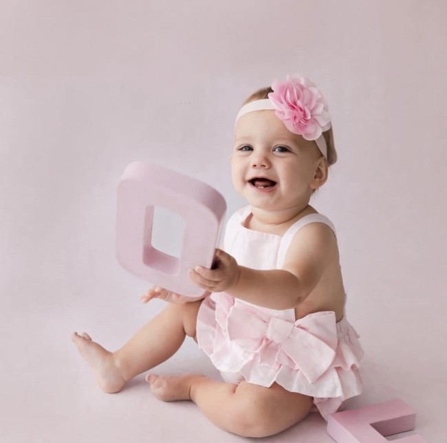 Przejdź do produktu Rampers falbanki kokarda różowy Babidu