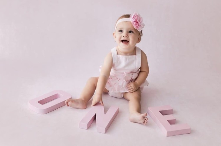 Rampers falbanki kokarda różowy Babidu