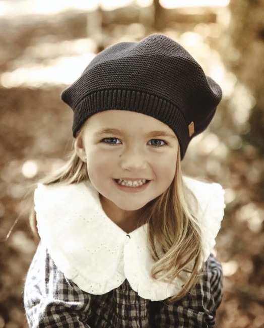 Przejdź do produktu Beret dziecięcy czarny Condor *900