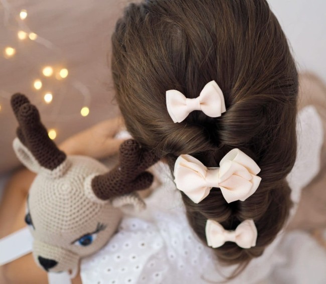 Przejdź do produktu Spinki zestaw kokardki ecru