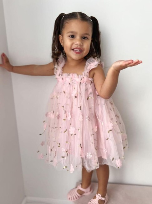 Przejdź do produktu Sukienka tiulowa dla dziewczynki kwiatki haft różowa