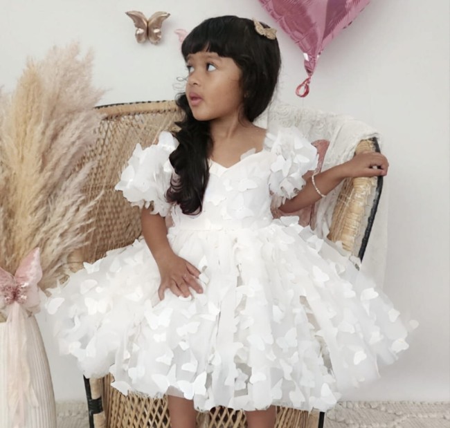 Przejdź do produktu Sukienka tiulowa motylki biała dla dziewczynki kokarda