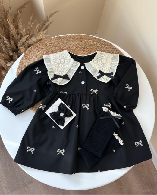 Przejdź do produktu Sukienka dla dziewczynki czarna kokardki ecru kołnierzyk