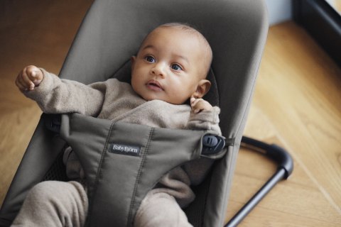 BABYBJORN - leżaczek BALANCE SOFT WOVEN/JERSEY Tri Fabric, Ciemny Szary + zabawka do leżaczka - Googly Eyes