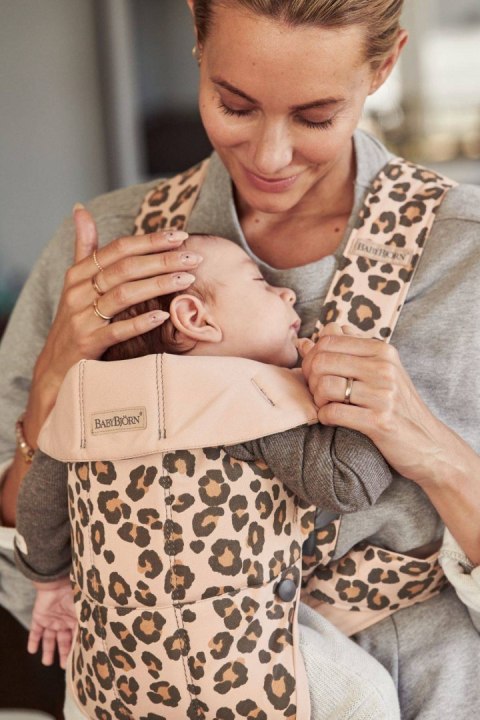 BABYBJORN MINI Cotton - nosidełko, Beż/Leopard