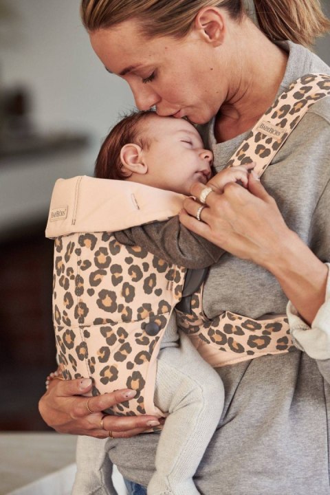 BABYBJORN MINI Cotton - nosidełko, Beż/Leopard